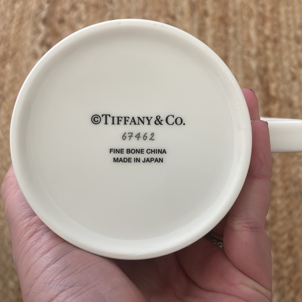 Tiffany & Co. Limited Edition 5th Avenue Fine Bone China Mug - Picture 5 of 5